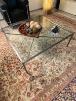 Design Clubtisch mit Glasplatte
