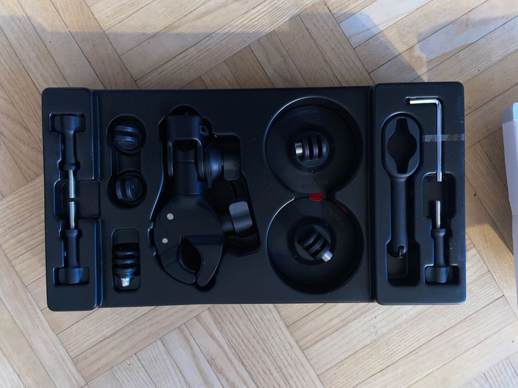 Insta360 Action Cam: Insta360 X4 Actionkamera Bundle (GoPro) – Nuovo (secondo la descrizione) da Altstätten SG venduto da Frank_Seb 7