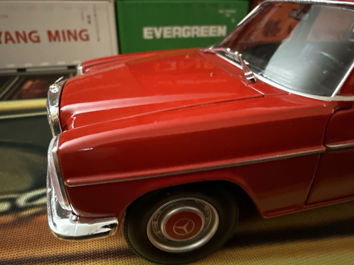 Mercedes-Benz Modellautos: Mercedes-Benz 220 – Neu (gemäss Beschreibung) aus Basel von Zomeg 5