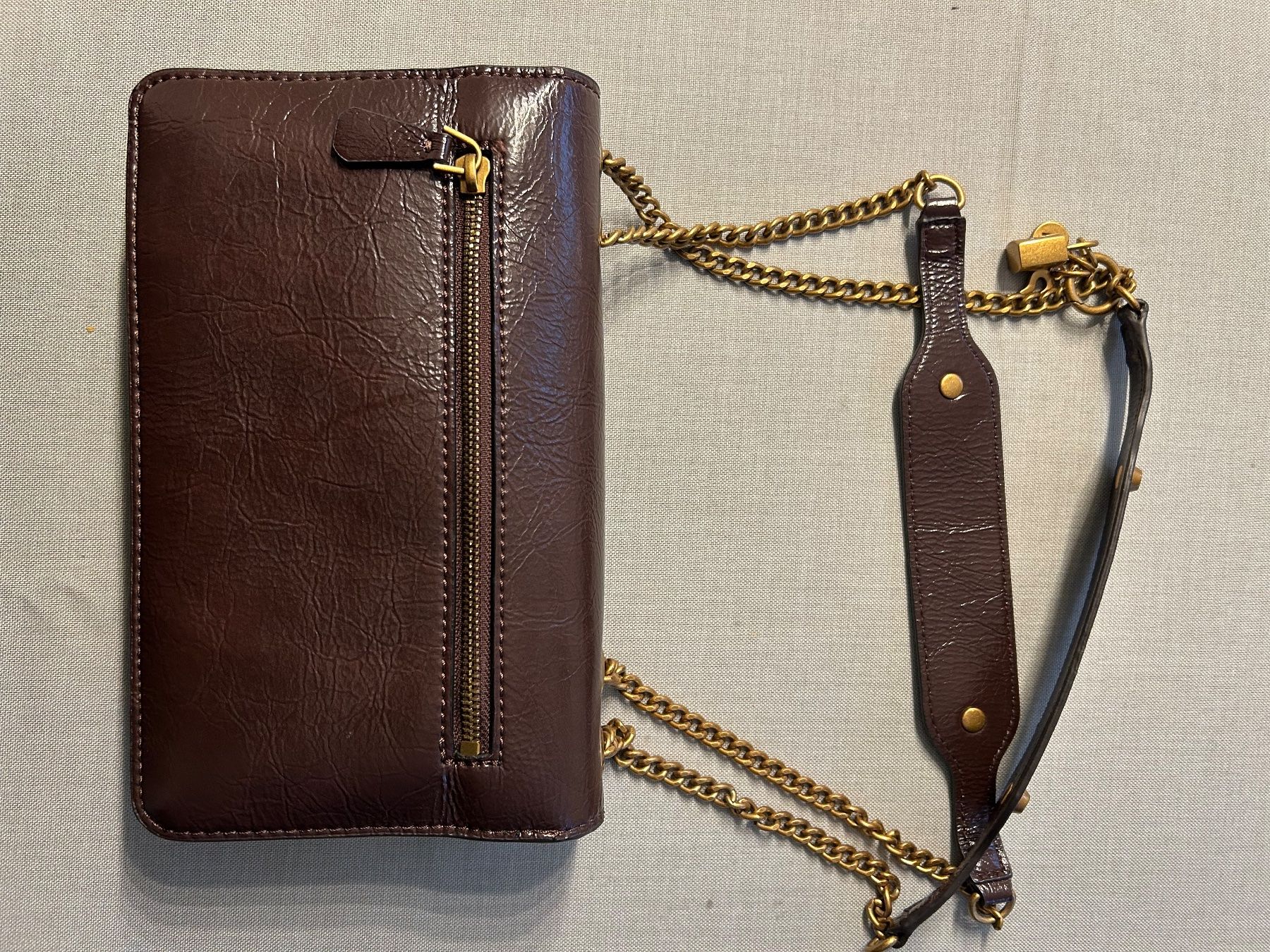 Guess Borse da donna: GUESS Handtasche – Usato da Widnau venduto da FuxinderGasse 1