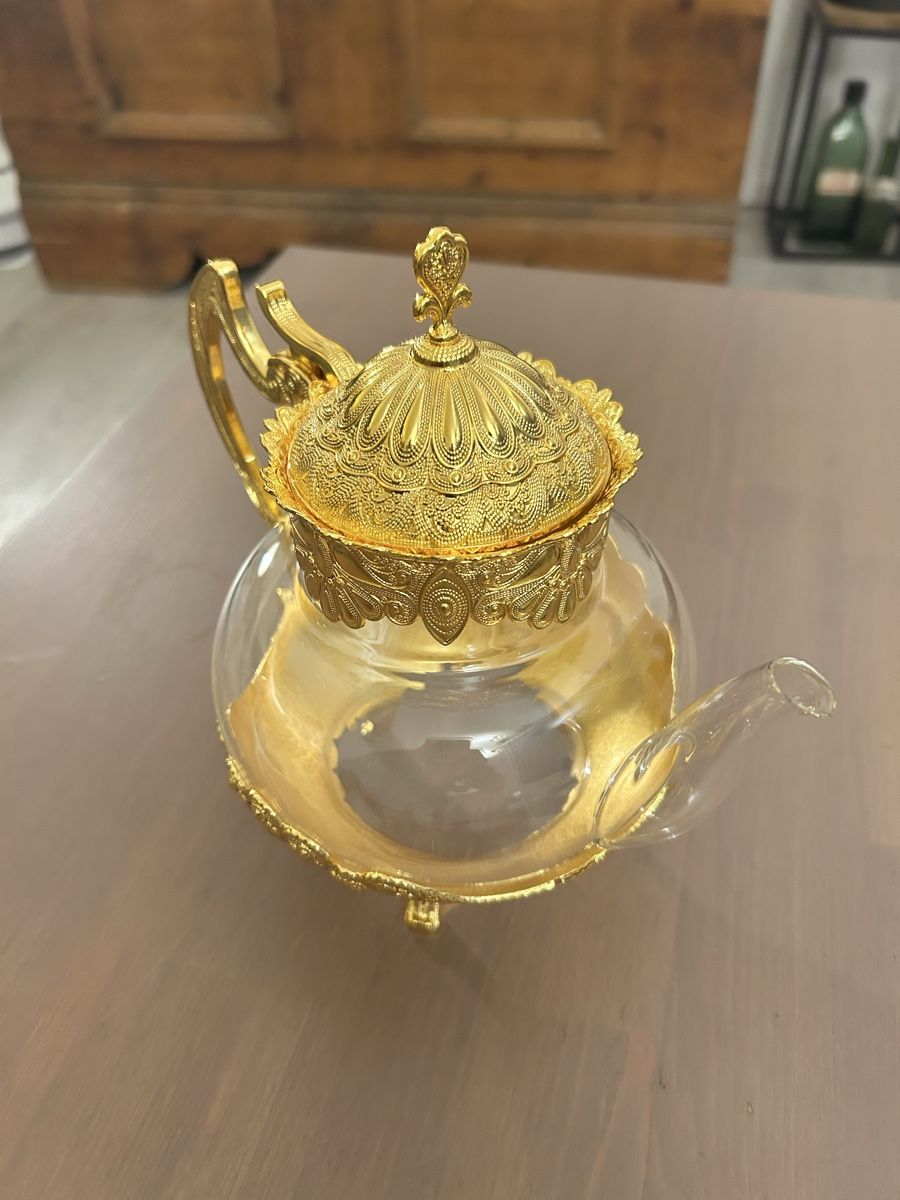 Teekannen: Teekanne Glas mit goldenen Elementen  – Neu (gemäss Beschreibung) aus Basel von Negroni94