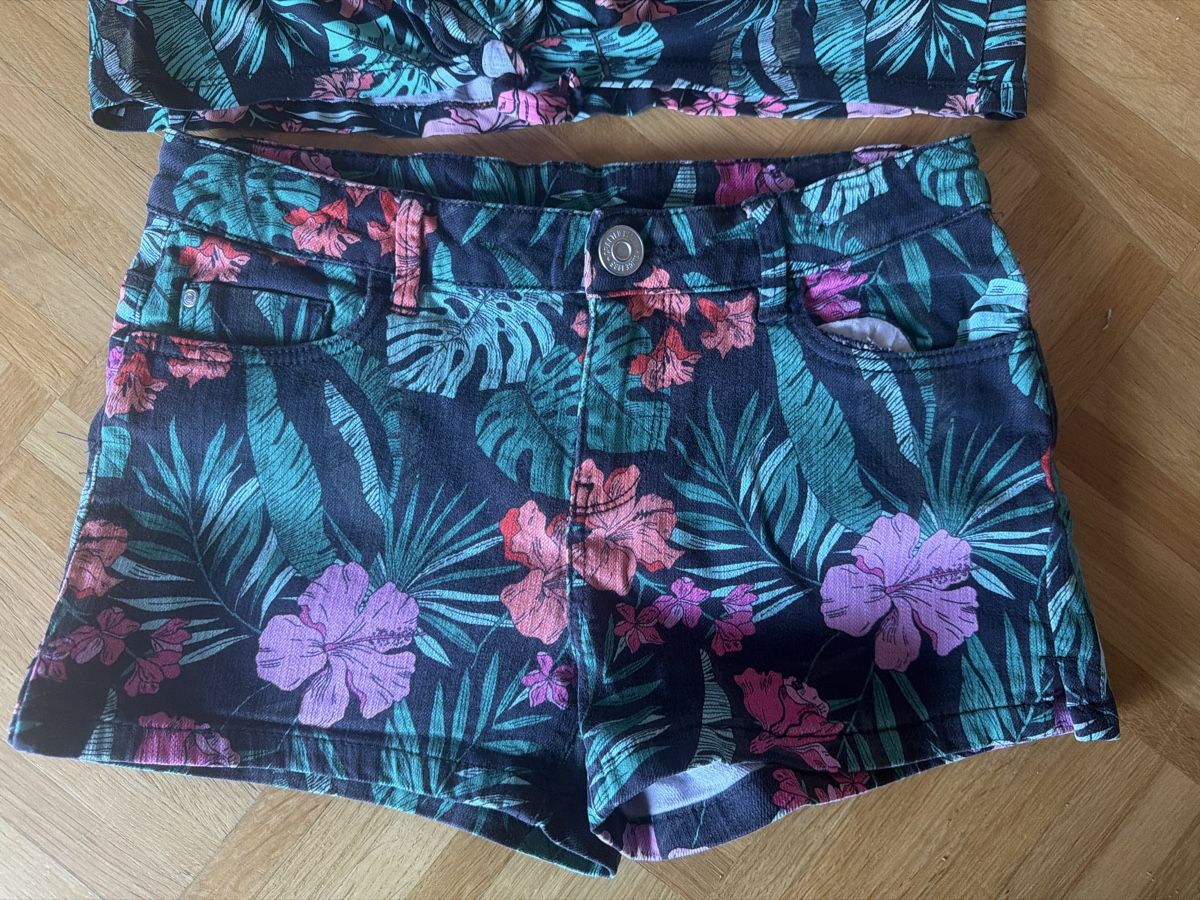 Pantaloni: Mädchen Set Oberteil und Shorts, Gr. 140 – Usato da Kilchberg ZH venduto da Von_dutch 2