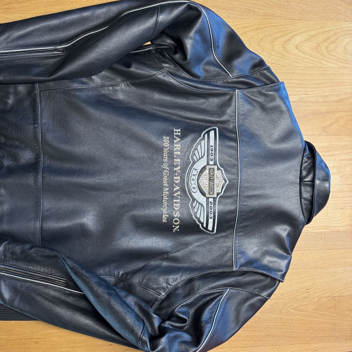 Jacken: 100 Jahre Harley Davidson – Gebraucht aus Oltingen von Asterix64 2