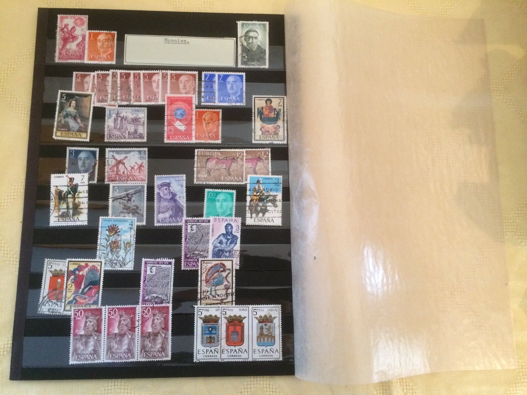Tous les timbres: 2 A4 Seiten Briefmarken SPANIEN – D'occasion à Buchs AG par ReaNaTsch