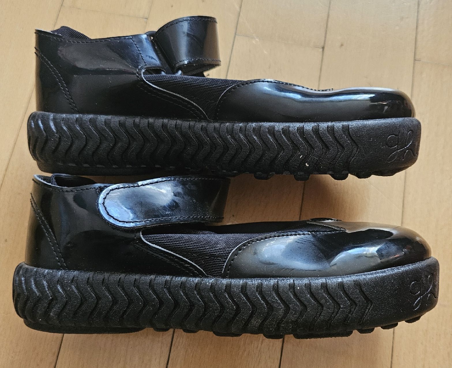 Scarpe da donna: Schwarze Ghostin Pierre Girod Lack Schuhe, Grösse 33 – Usato da Basel venduto da Sinibini86 3