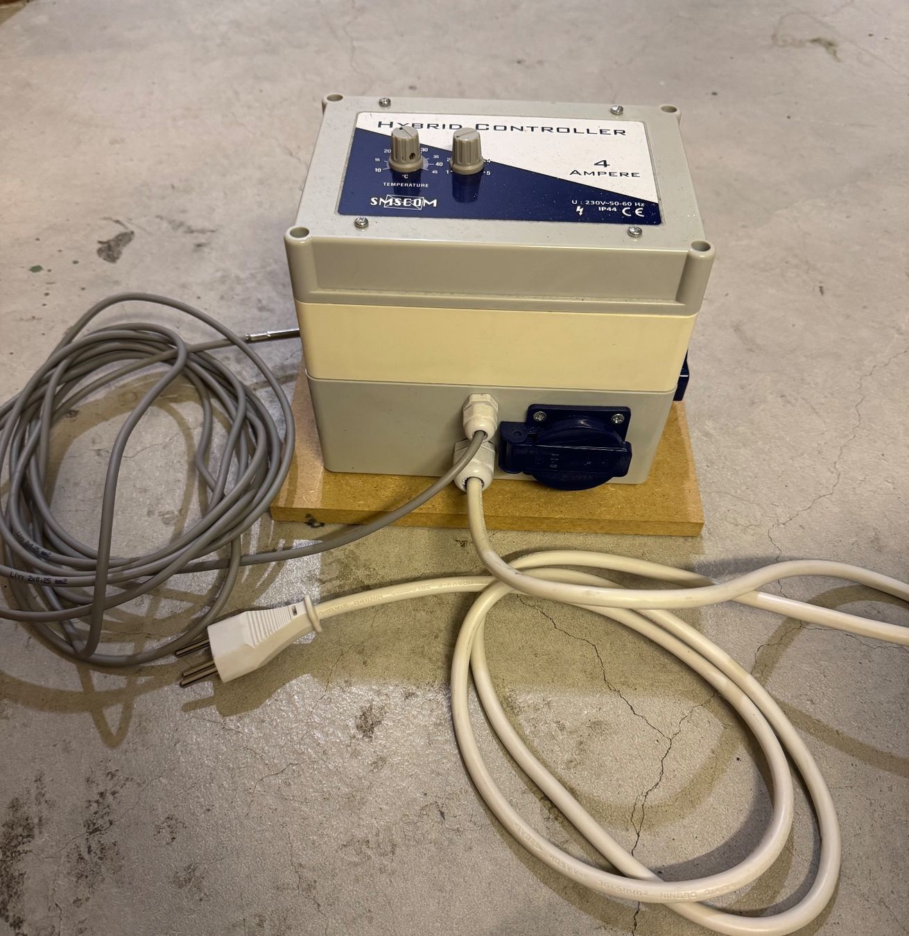 Steuerung: SMSCOM Hybrid Controller 4A - Temp. gesteuerter Lüfterregler – Gebraucht aus Fehraltorf von LordRomi 1