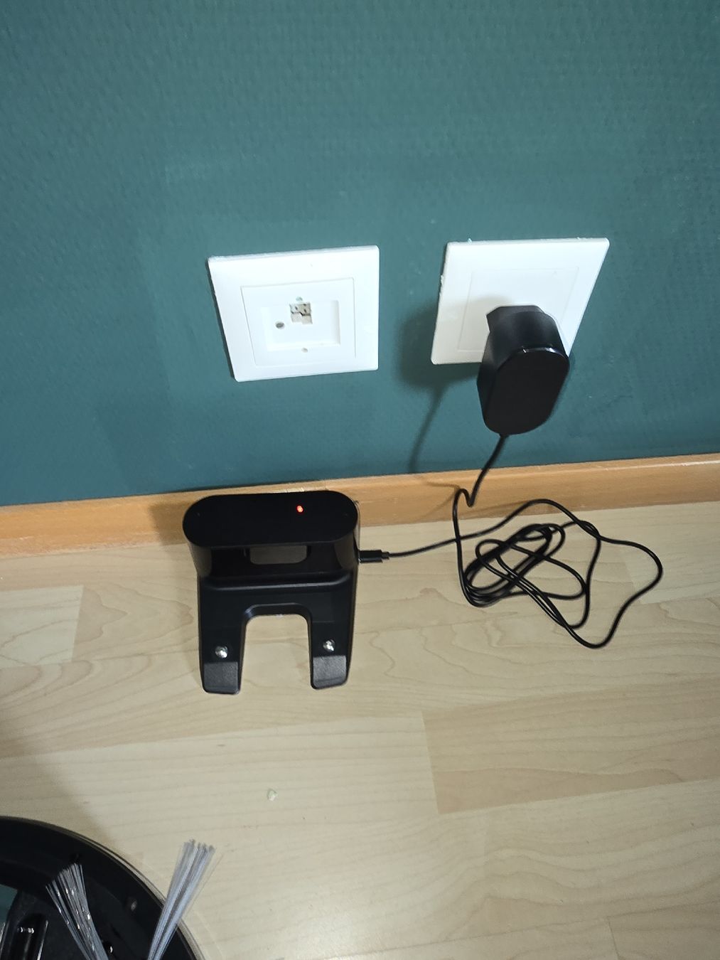 Ohmex Aspirapolveri & Accessori: Saugroboter Ohmex mit Ladestation gebraucht – Nuovo (secondo la descrizione) da Hellbühl venduto da Merchico_chico 2
