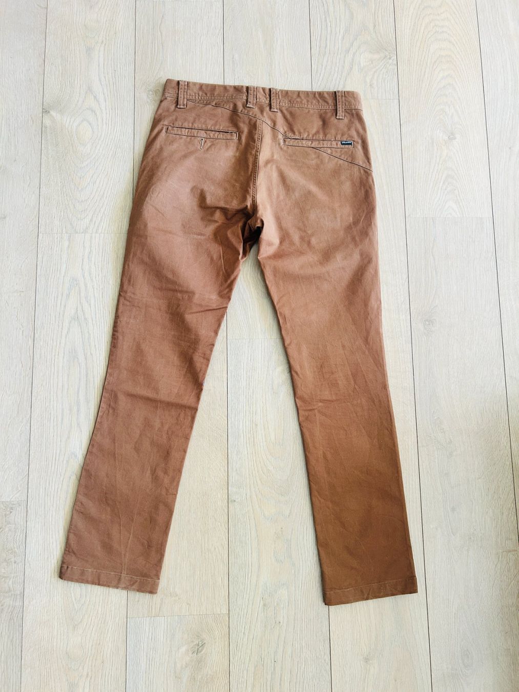 Pantalons: VOLCOM Hose 32 – D'occasion à Domat/Ems par Sanpan 1