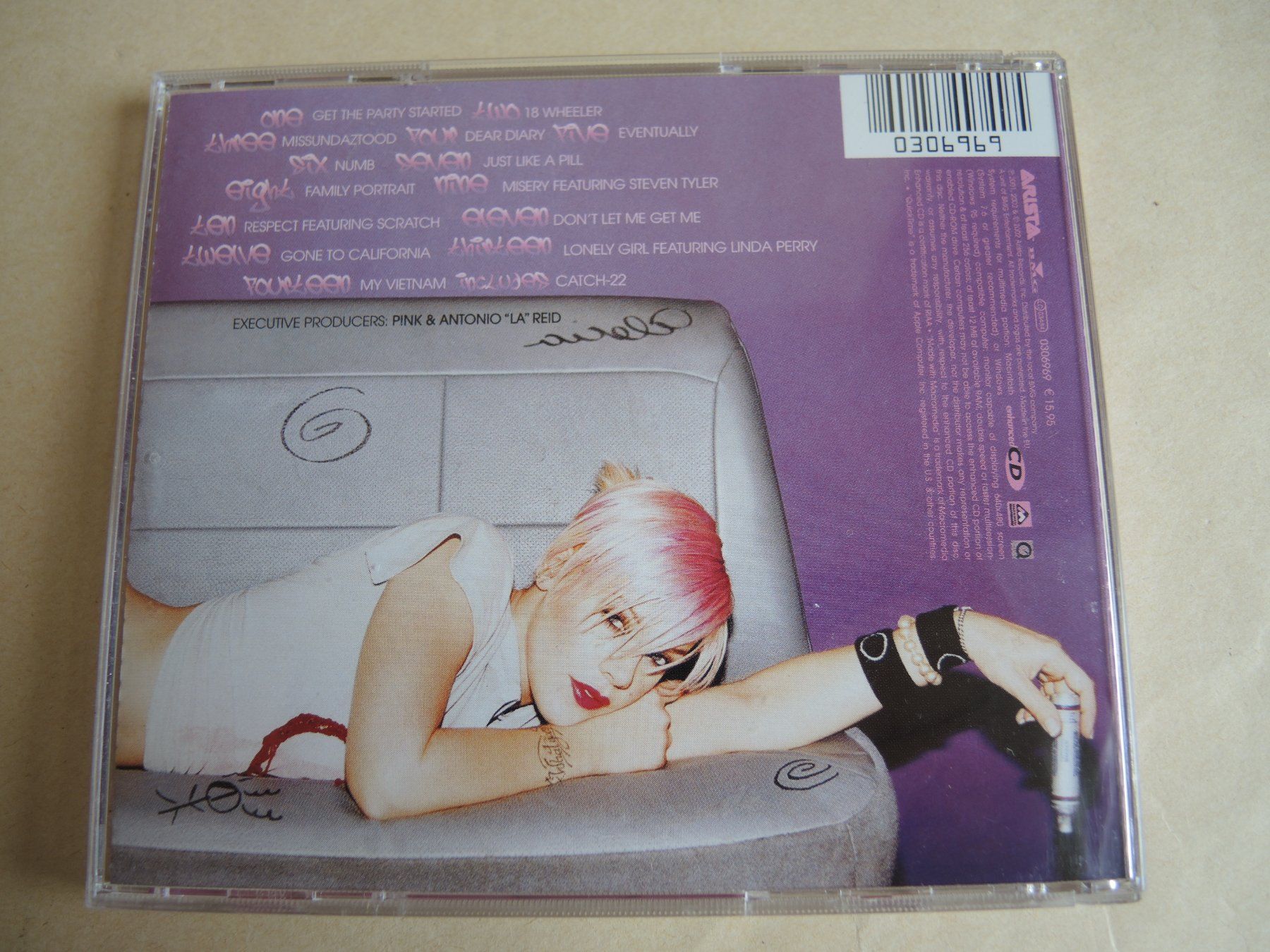 CD: Pink - Missundaztood CD - Hit "Get the Party started" – Usato da Rorschach venduto da Pop-upBrocki 3