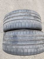 235/30R20 Continental