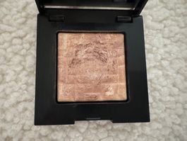 Bobbi Brown, highlighting powder, pink glow