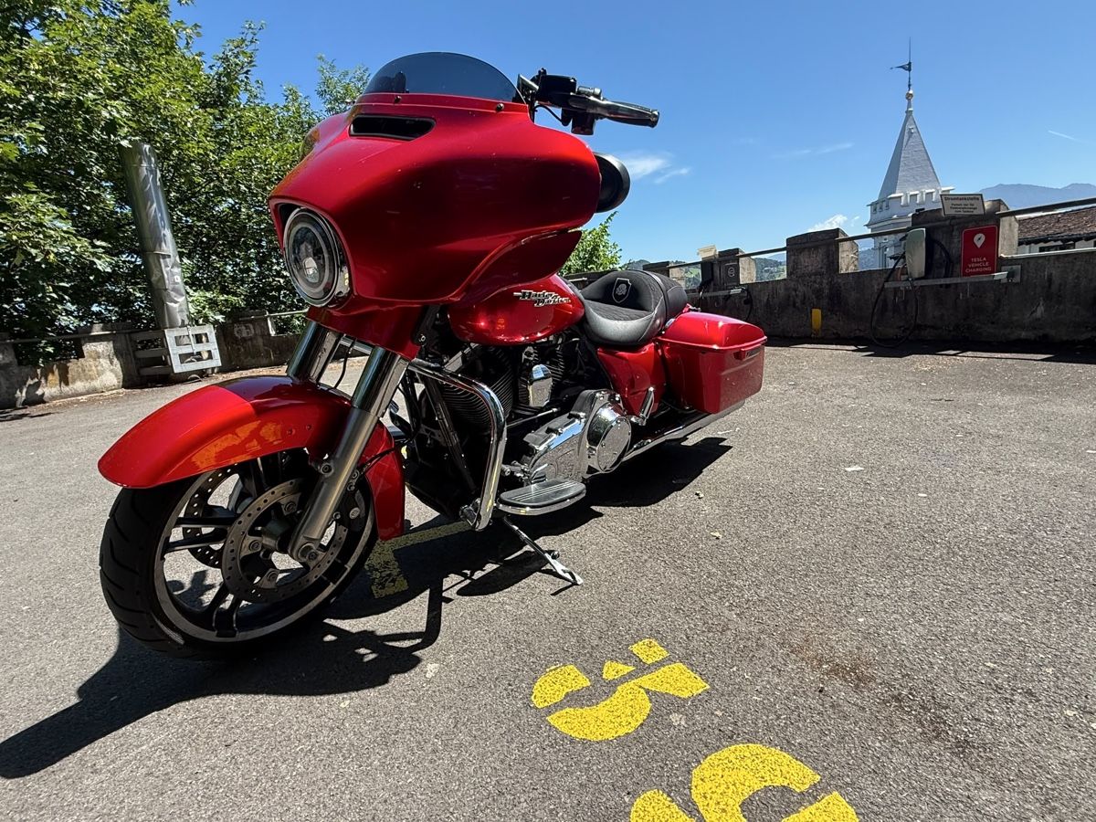 Harley-Davidson Touring: Harley Davidson street glide special – Usato da Kriens venduto da Hugo-6010 3