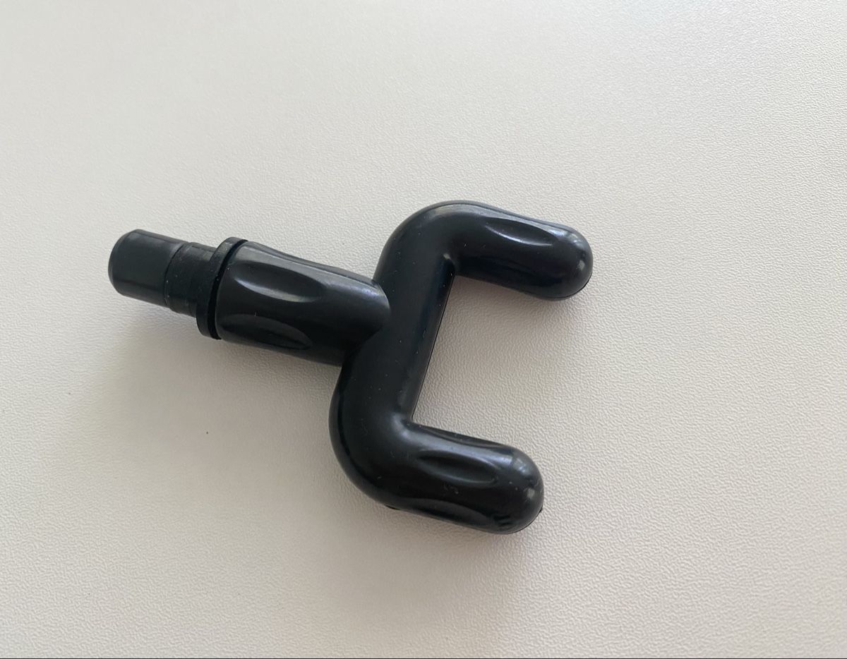Massagegeräte: Massagepistole Silver Gear  – Gebraucht aus Widen von chj_d7hl 5
