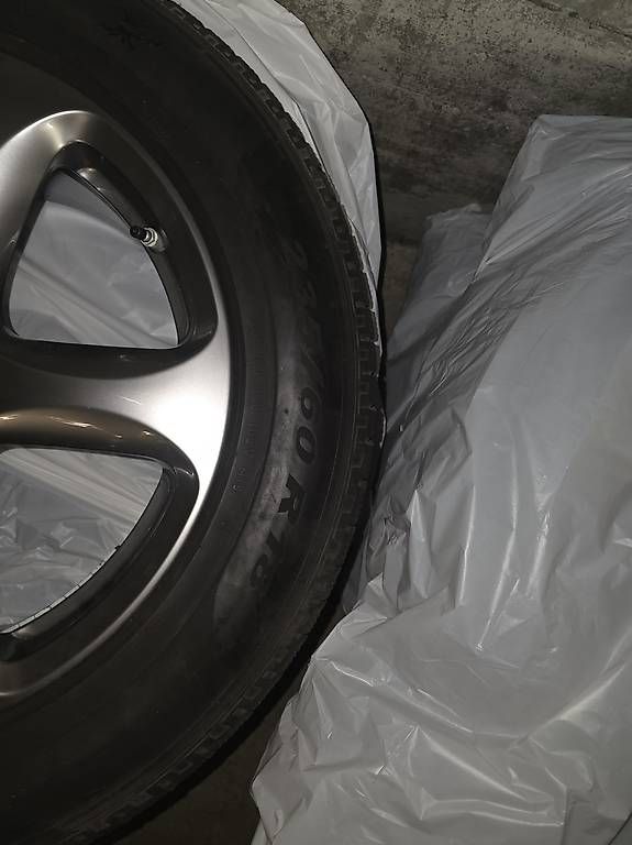 Pneus & Roues: Gomme e cerchi per Alfa Romeo Stelvio  – D'occasion à Dornach par Marco-95 1