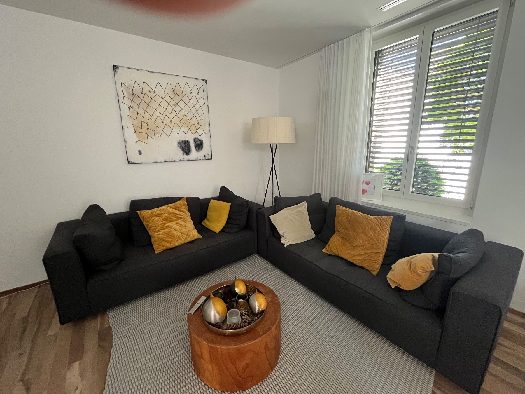 Zanotta Divani: Zanotta Sofa (Zweisitzer) in Anthrazit – Usato da Rüschlikon venduto da sab_k5jz