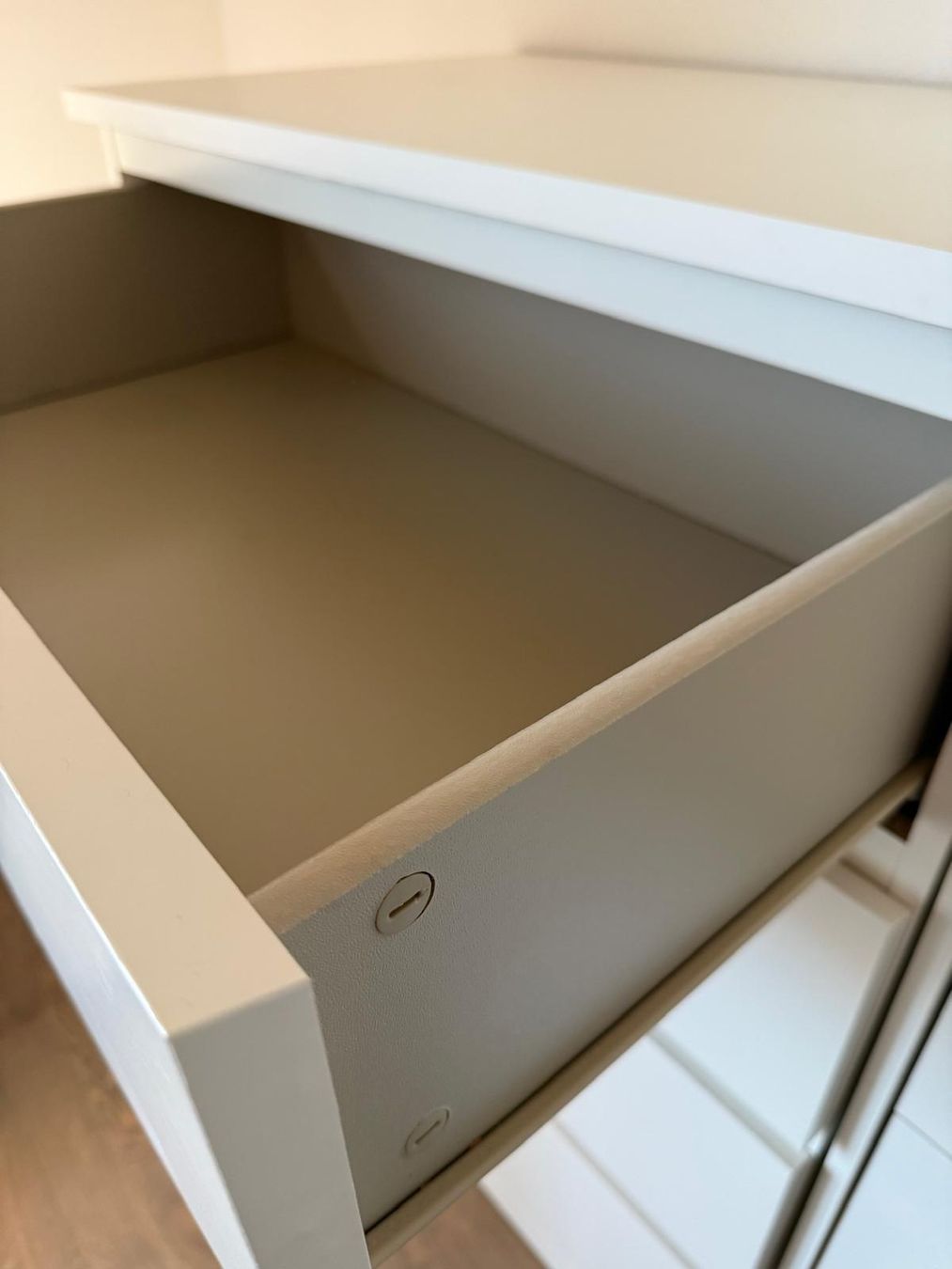 Ikea Fasciatoi & Accessori: Kommode mit 4 Schubladen, weiß,  – Usato da Lotzwil venduto da eva_8hbj 2