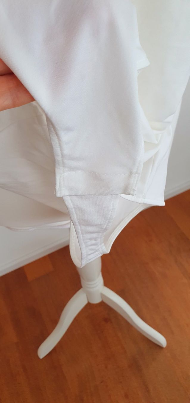 Top: Body weiss elegant Gr. S – Usato da Stansstad venduto da InStyle8 7