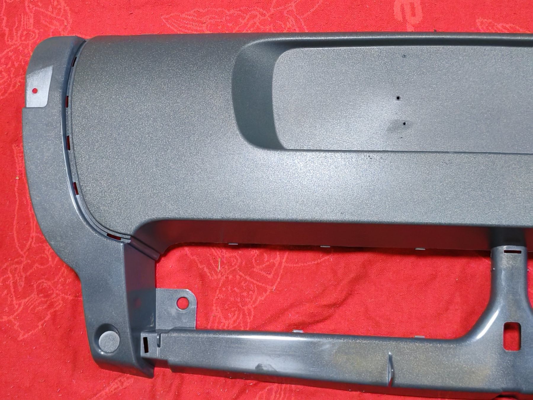 Smart Tutti pezzi di ricambio auto: Smart Roadster paraurti centrale posteriore grigio argento – Usato da Cadenazzo venduto da Mulinacu 7