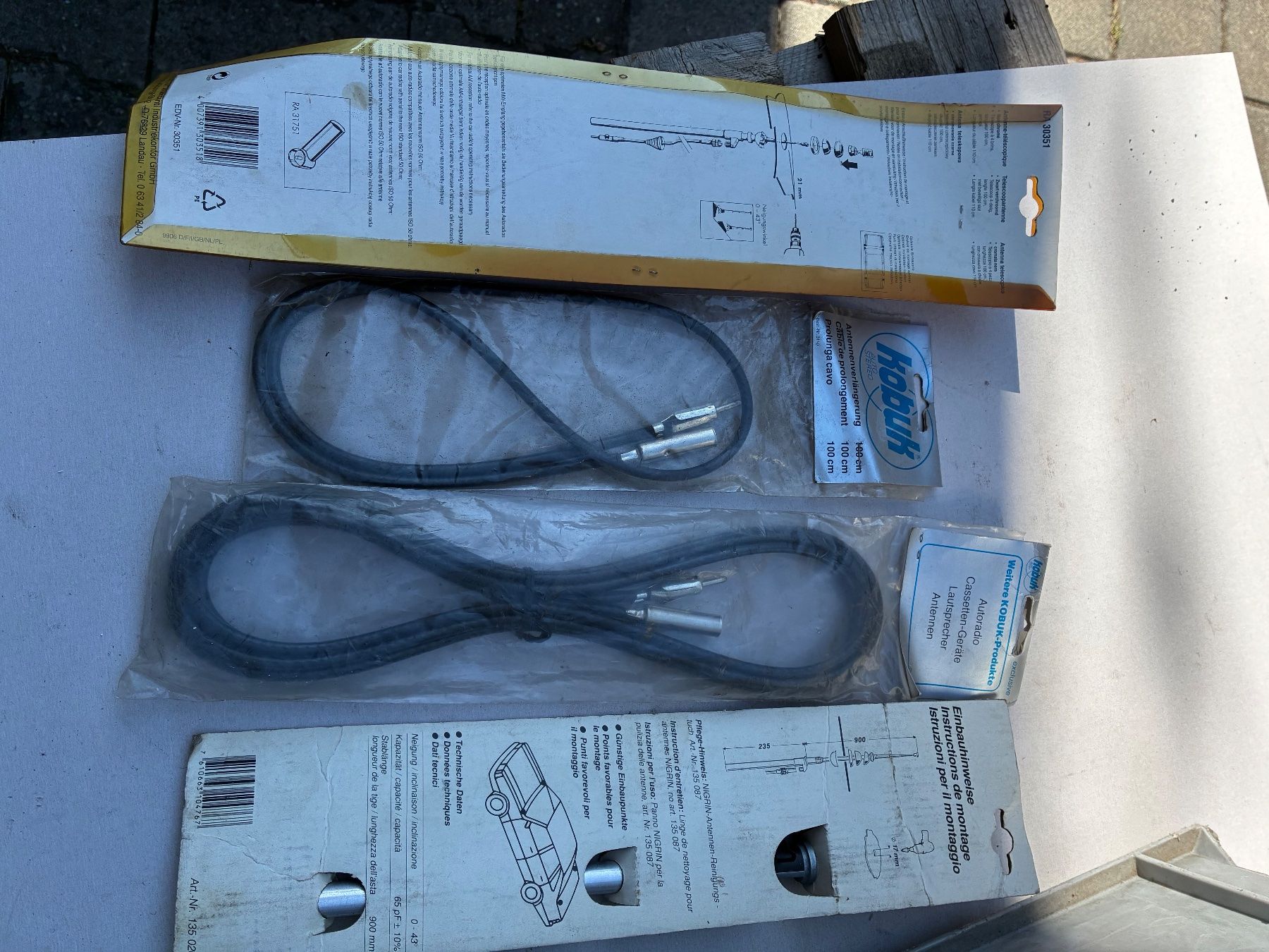 Tutti pezzi di ricambio auto: Auto Antennen Set 5stk + diverses – Usato da Thayngen venduto da stammsani
