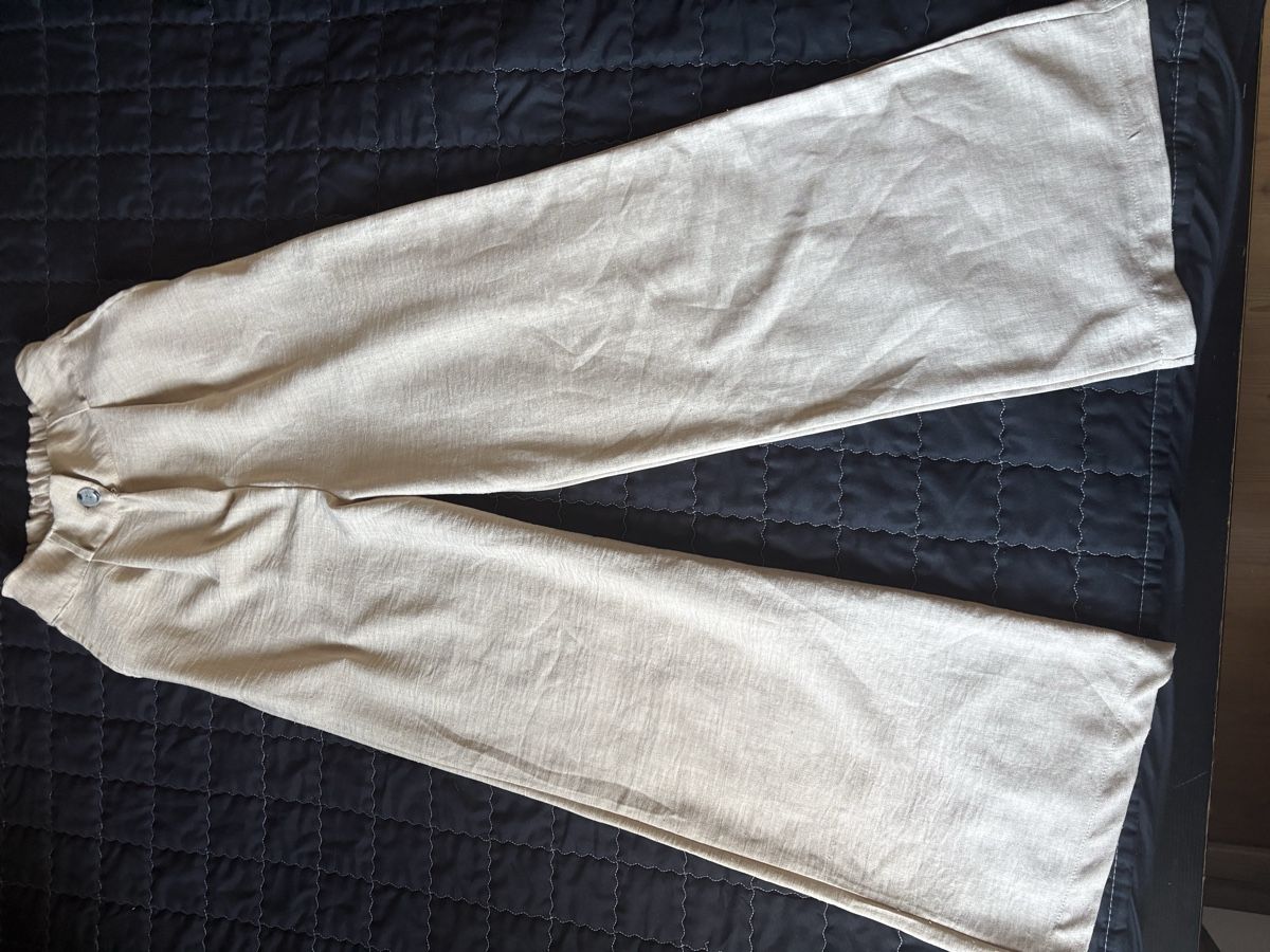 Pantaloni: Hosen in den Größen S und M – Usato da Seuzach venduto da Diamand28 4