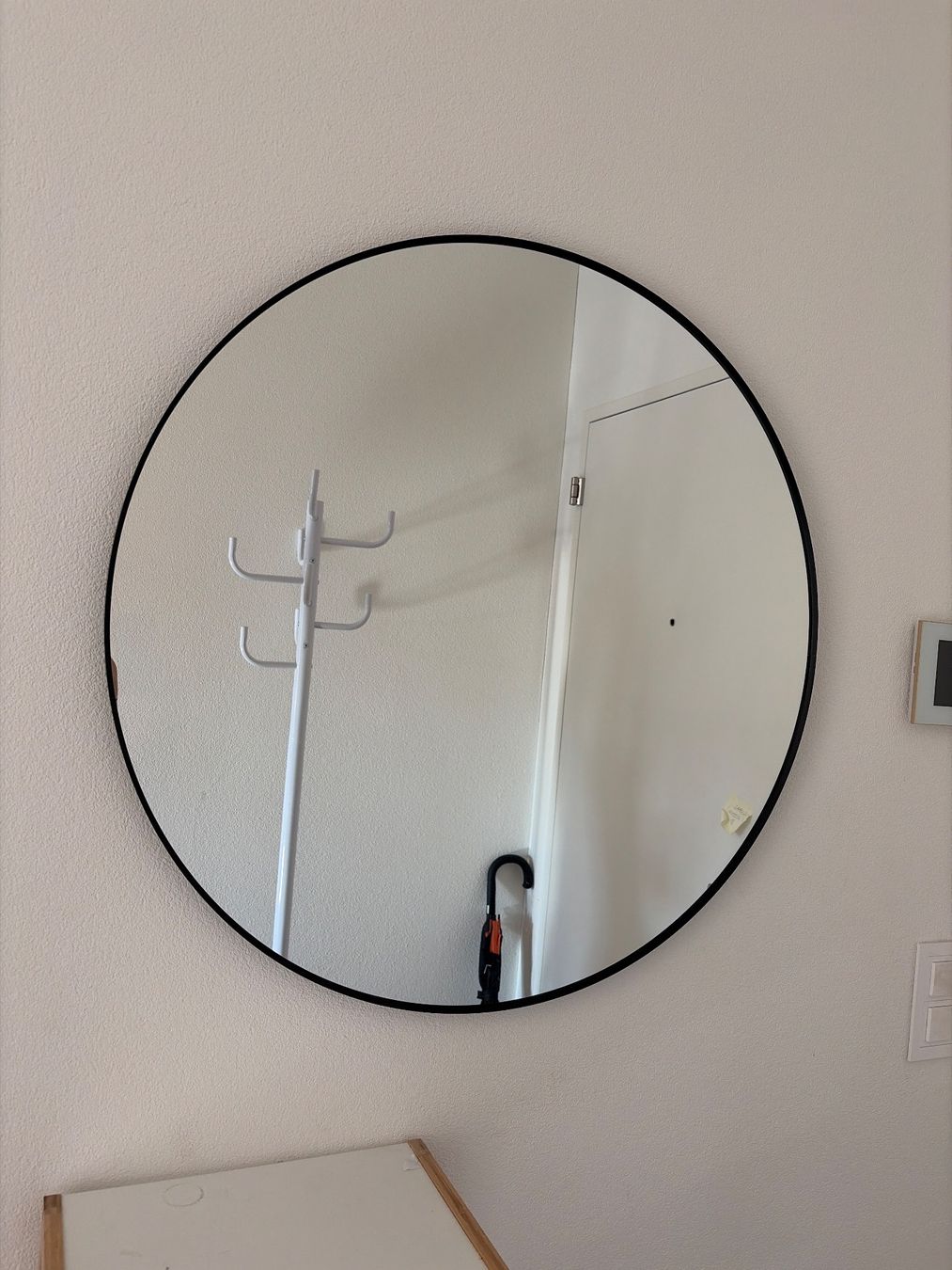 Ikea Miroirs: Oval mirror black frame good condition – D'occasion à Basel par den_5kvn