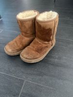 UGG Gr.31