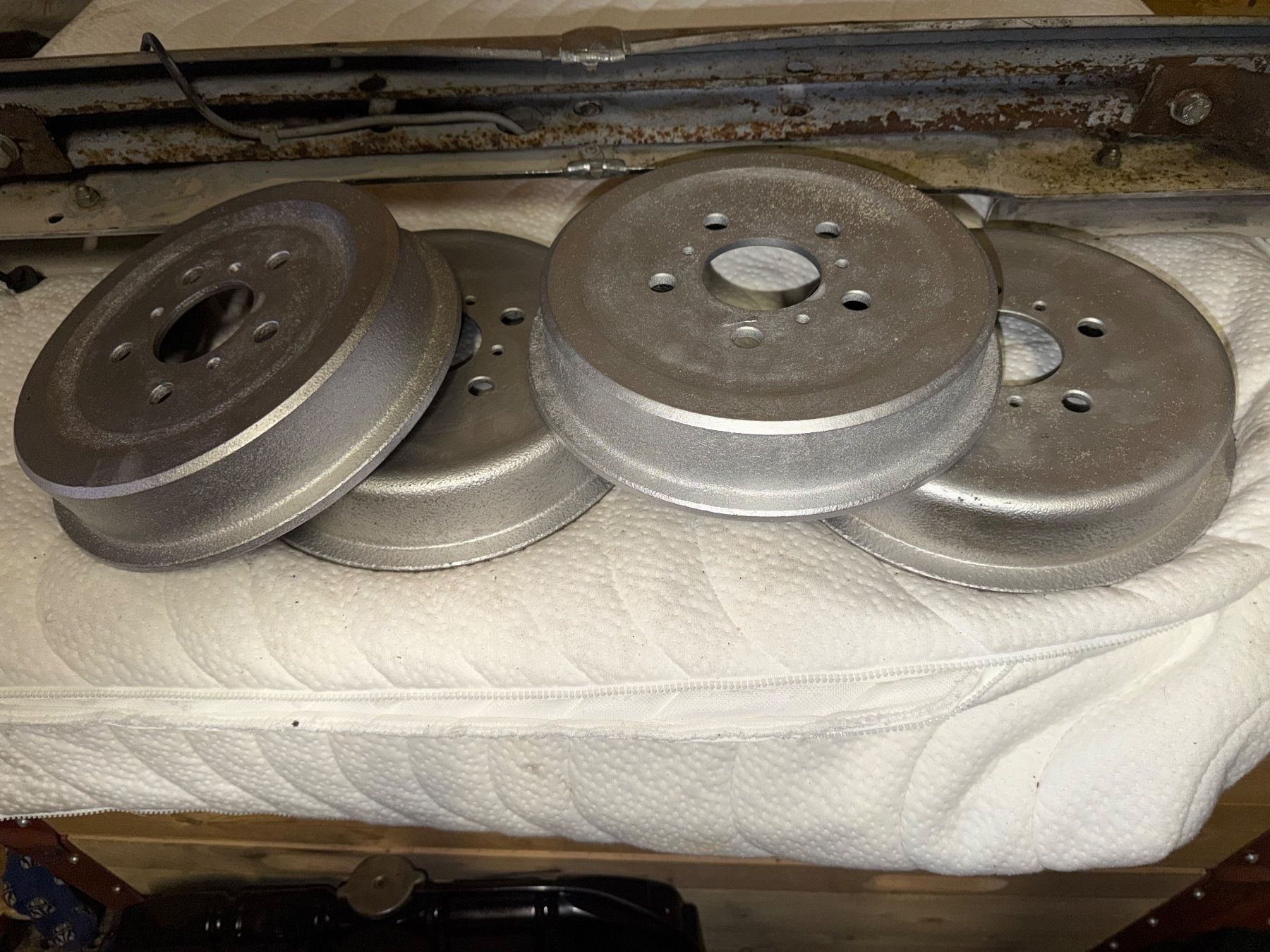 Mercedes-Benz Tutti pezzi di ricambio auto: Mercedes W136 Originale Bremsen, Oldtimer – Usato da Luzern venduto da Basa73 2