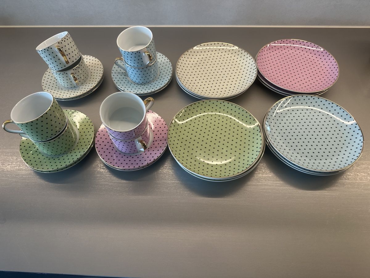 Set di piatti: Hof Interieur Dessertgeschirr – Nuovo (secondo la descrizione) da Uitikon Waldegg venduto da tal_6jns