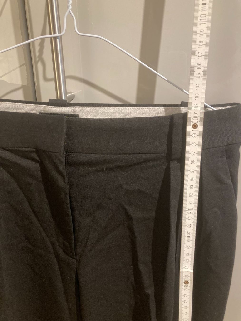 Massimo Dutti Pantaloni: Damen Hose Massimo Dutti - Wolle - 38 – Usato da Winterthur venduto da rox_n5tg 4
