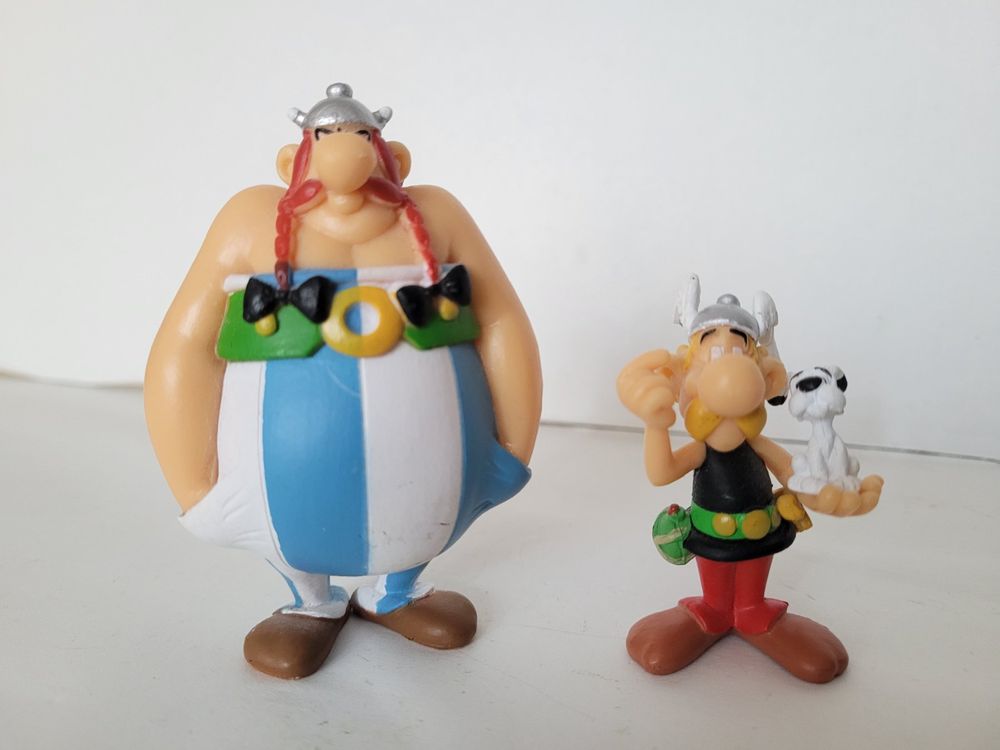 RARISSIME ASTERIX ET ses compagnons 6 grandes cartes de 1976 par YVON