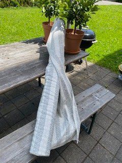 Stoffe: Rohseide, Farbe creme-grau gestreift, B 1.14 m – Neu (gemäss Beschreibung) aus Schwerzenbach von einblick