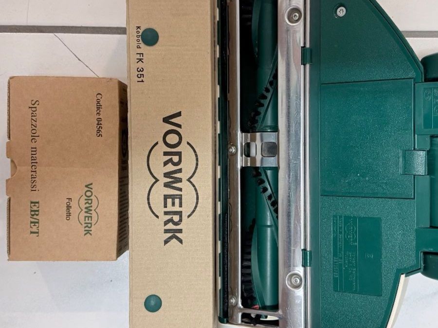 Vorwerk Staubsauger & Zubehör: Vorwerk Kobold EB 351 Battitappeto + Accessori – Gebraucht aus Savosa von Accipe_Oblatam 3