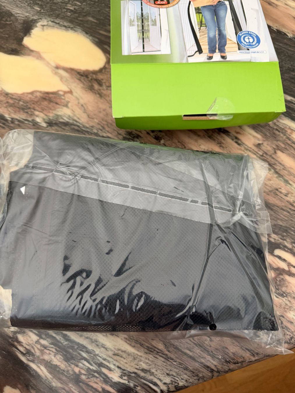 Tende: Easy Maxx Moskitonetz mit Magnet 90x210 cm schwarz – Nuovo e nell'imballaggio originale da Nussbaumen AG venduto da normajeanbaker 1