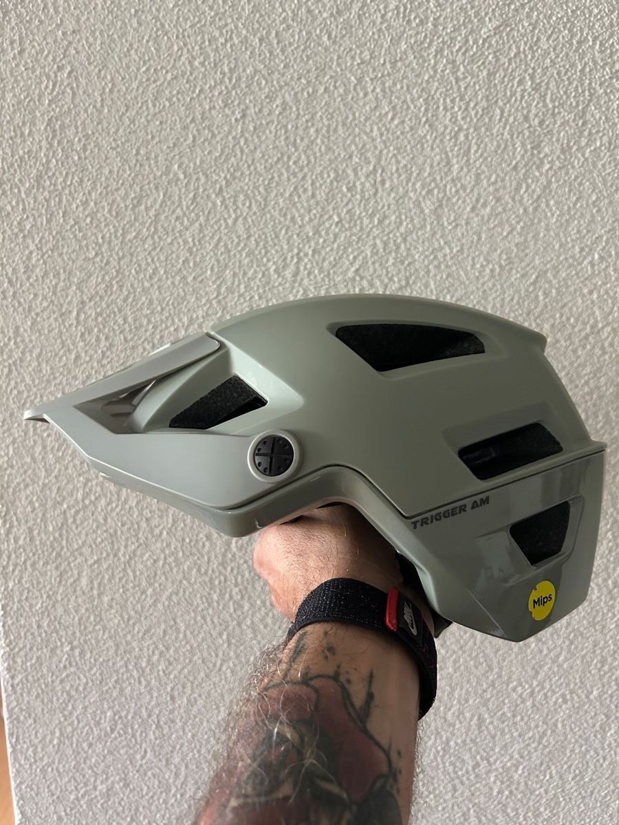 IXS Caschi: iXS Trigger AM Mips Velohelm Grösse L – Usato da Egg b. Zürich venduto da ZeroWaste 2