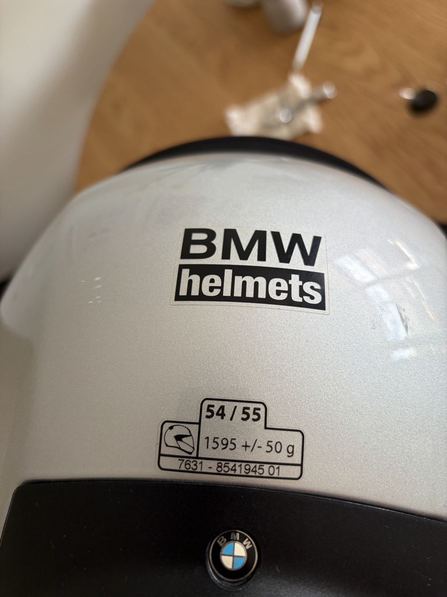 BMW Caschi & visiere: BMW System 7 Helmet Silver Size 54/55 Used – Usato da Zürich venduto da sim_tx7w 3