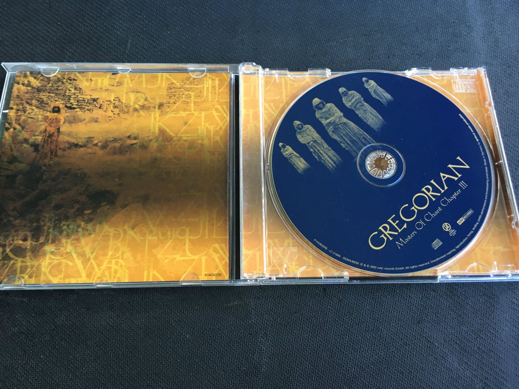 CD: Gregorian - Master of Chant Chapter III -CD- – Usato da St.Gallen venduto da MedienJoe 1