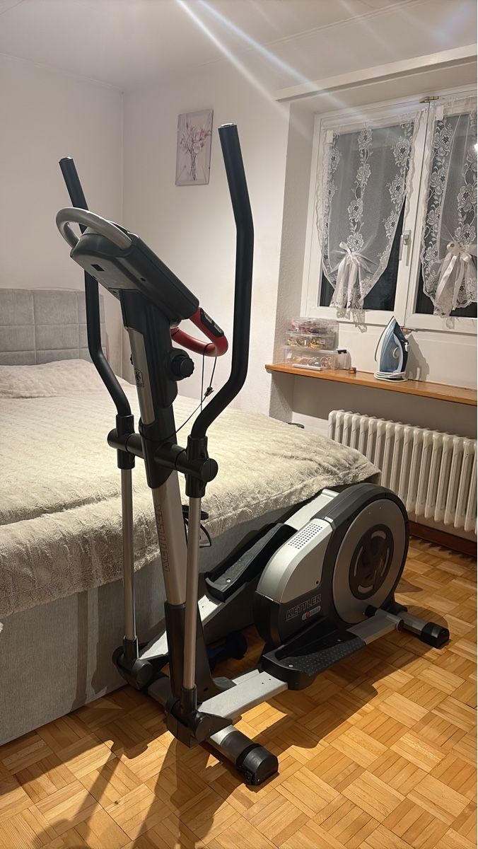 Kettler Vélos d'appartement: Crosstrainer Klettler Gebraucht – D'occasion à Winterthur par lakshi_4