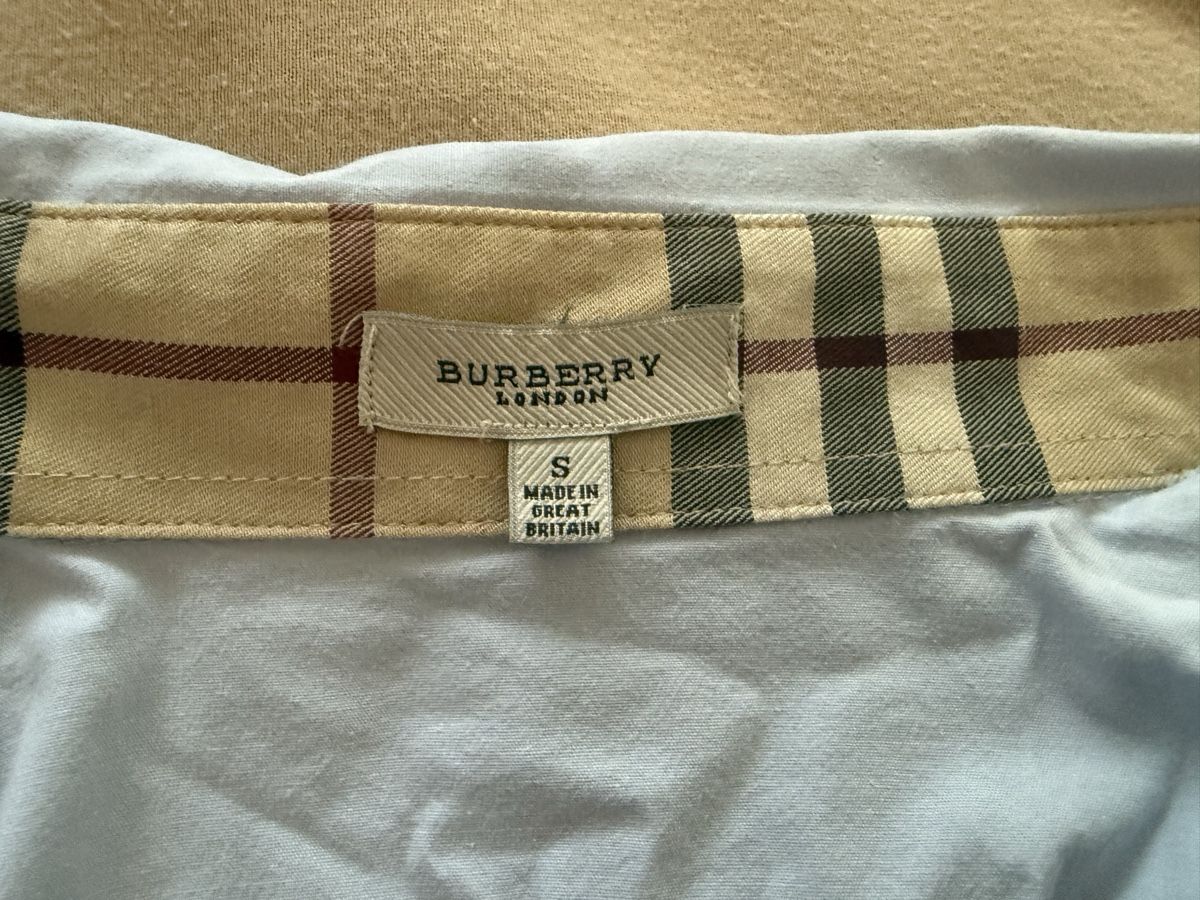 Burberry Chemisiers: Burberry Damen Bluse Gr. S – D'occasion à Uzwil par Weihnachtsgnom 2