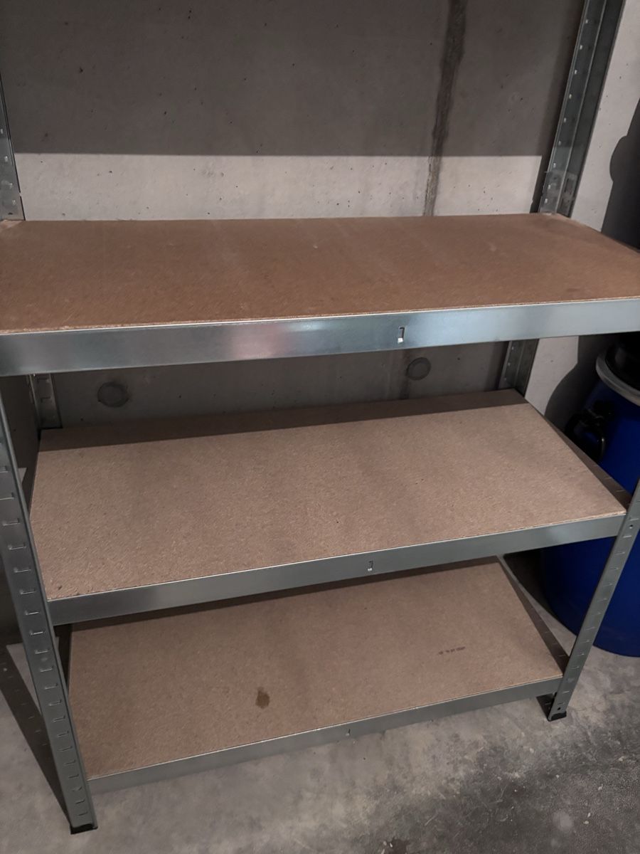 Scaffali: Schwerlastregal  – Usato da Niedermuhlern venduto da Mel_c 3