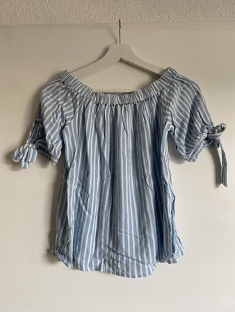 Off-shoulder Bluse 