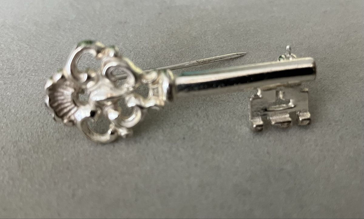 Broschen & Nadeln: Alte Silber Brosche 800 er Schlüssel 3,5 cm – Neu (gemäss Beschreibung) aus Flums von mya_2lh9