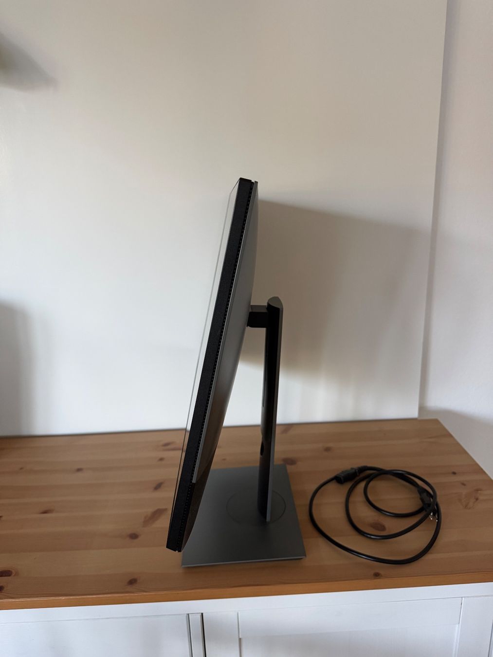 Dell Monitor: Dell UltraSharp U2720Q – Usato da Zürich venduto da Bergsonne04 1