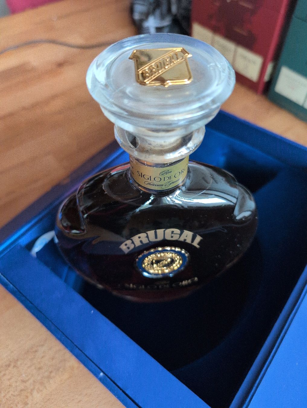 Brugal Bevande alcoliche: Brugal Siglo de Oro Rum, Sonderedition in Originalverpackug – Nuovo e nell'imballaggio originale da Waltenschwil venduto da Andy.Z01 2