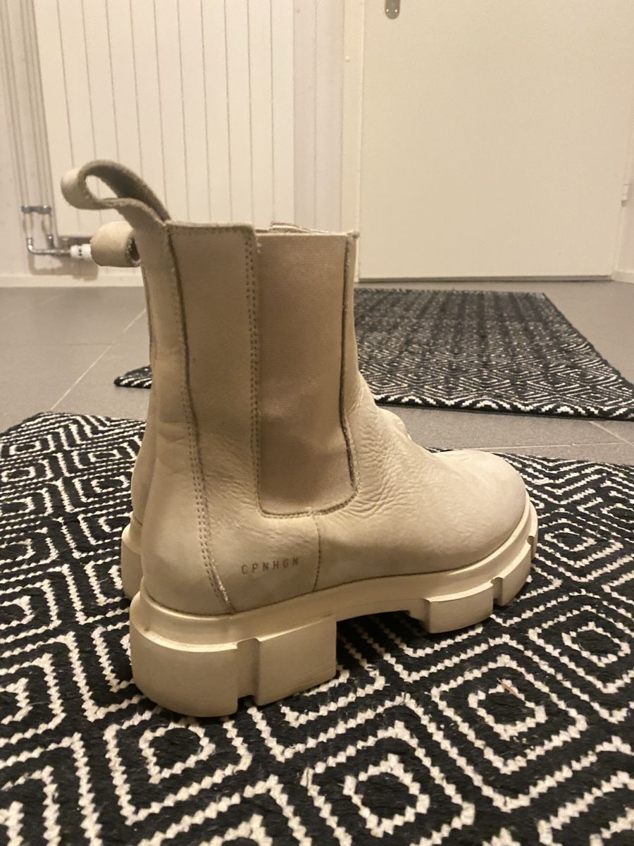 Copenhagen Scarpe da donna: Copenhagen Chelsea Boots – Usato da Kägiswil venduto da mel_58yj 1