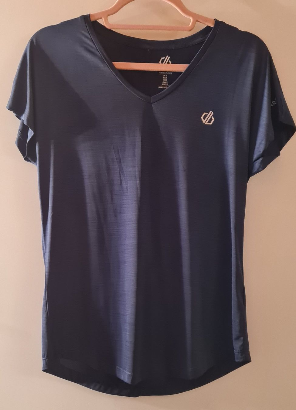 T-shirt: DamenShirt von Dare2B Grösse 36 – Nuovo (secondo la descrizione) da Bäriswil BE venduto da irwu