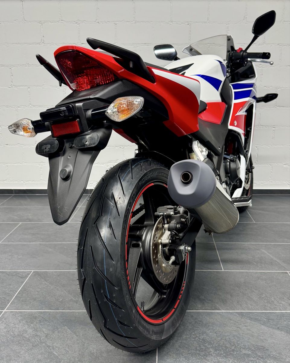 Honda Strada: Honda CBR 300R ABS – Usato da Urdorf venduto da SchmidliMotos 2