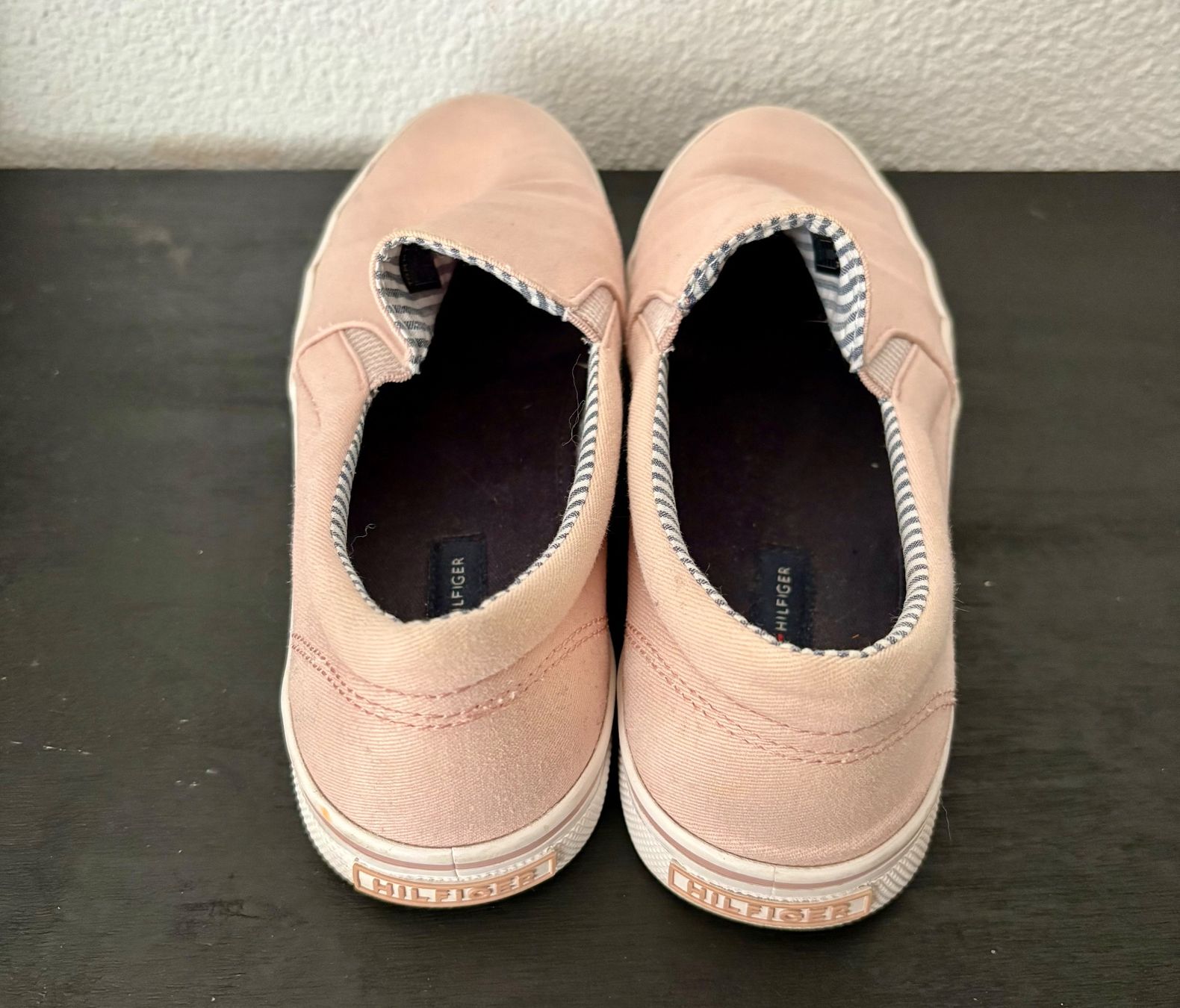 Tommy Hilfiger Chaussures femmes: Hilfiger Schuhe rosa – D'occasion à Frauenfeld par alexa_6408 1