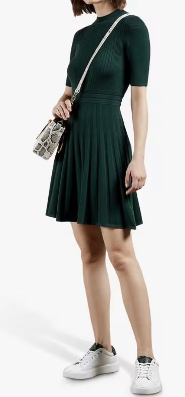 Ted Baker Kleider: Ted Baker Kleid – Gebraucht aus Gümmenen von Monsieur_Finn 1