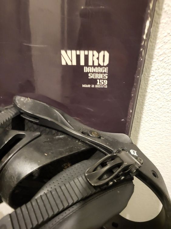 Snowboard Nitro 159 Cm + Fixations Burton Est – Occasion Quasi Neuf