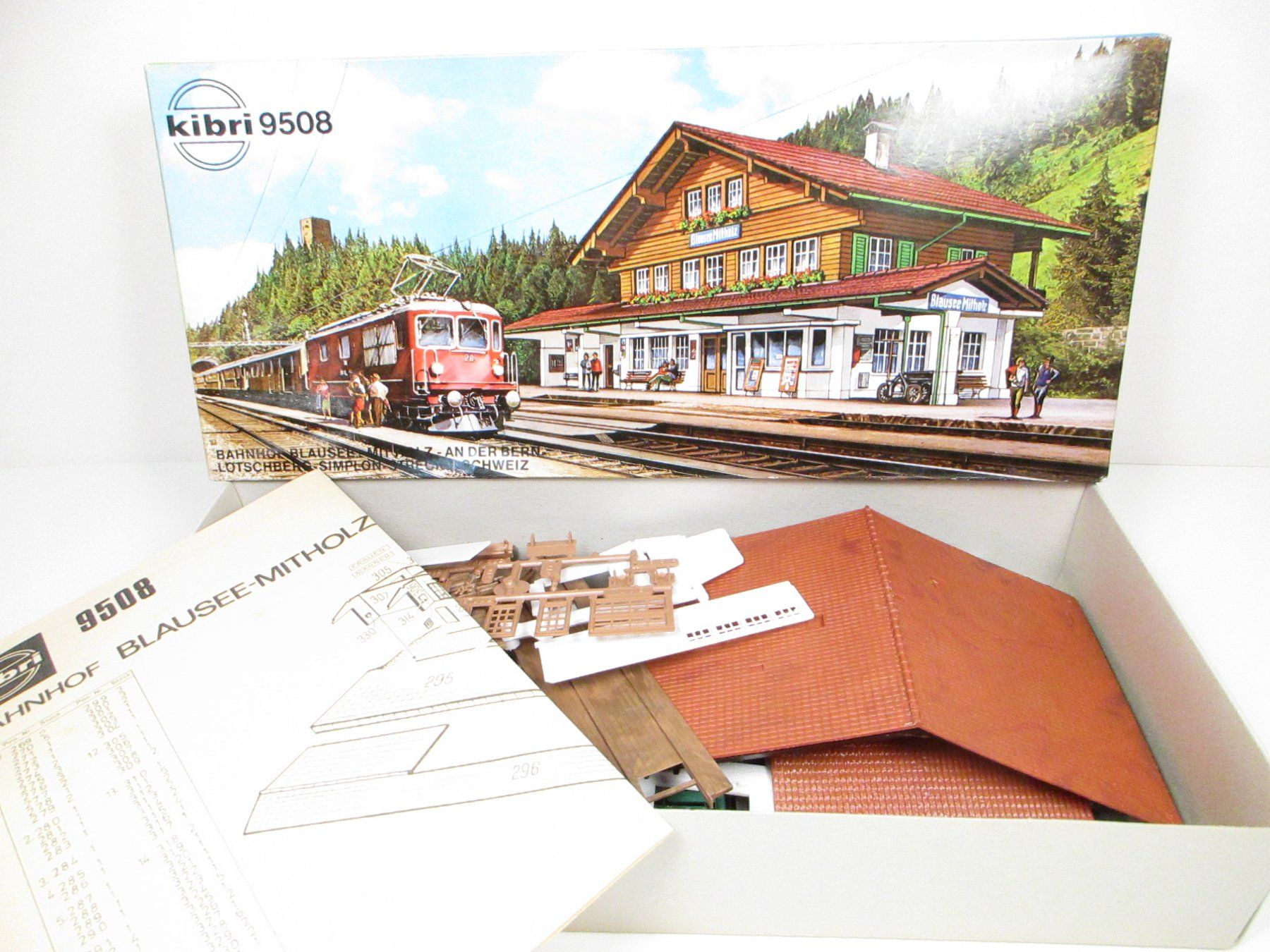 Kibri Modellini di ferrovie: Kibri H0 9508 Bahnhof Blausee Mitholz – Nuovo e nell'imballaggio originale da Olten venduto da Heinrich875 1